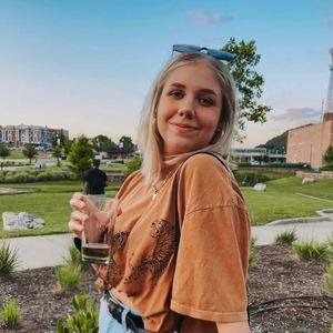 Meet your Posher, Emma bryce